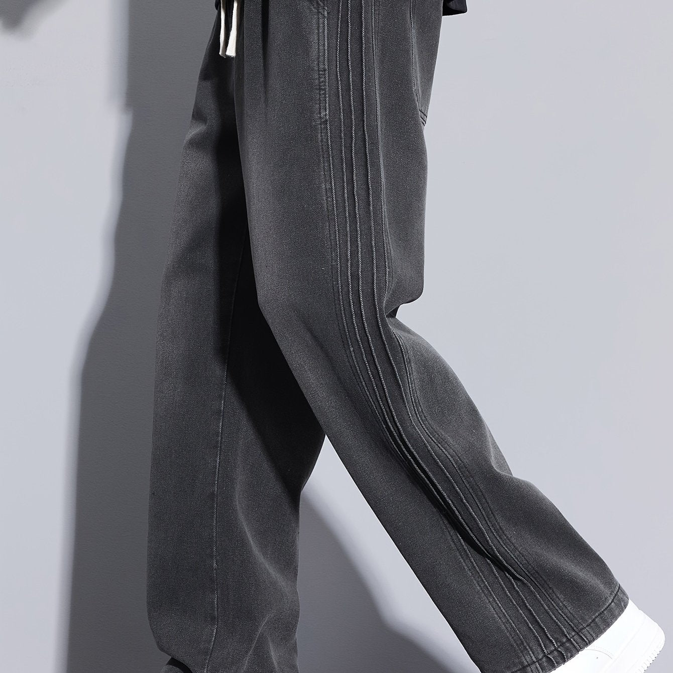 Men’s Relaxed Straight-Leg Pants