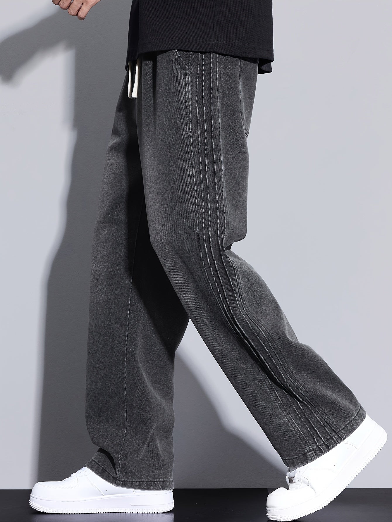 Men’s Relaxed Straight-Leg Pants